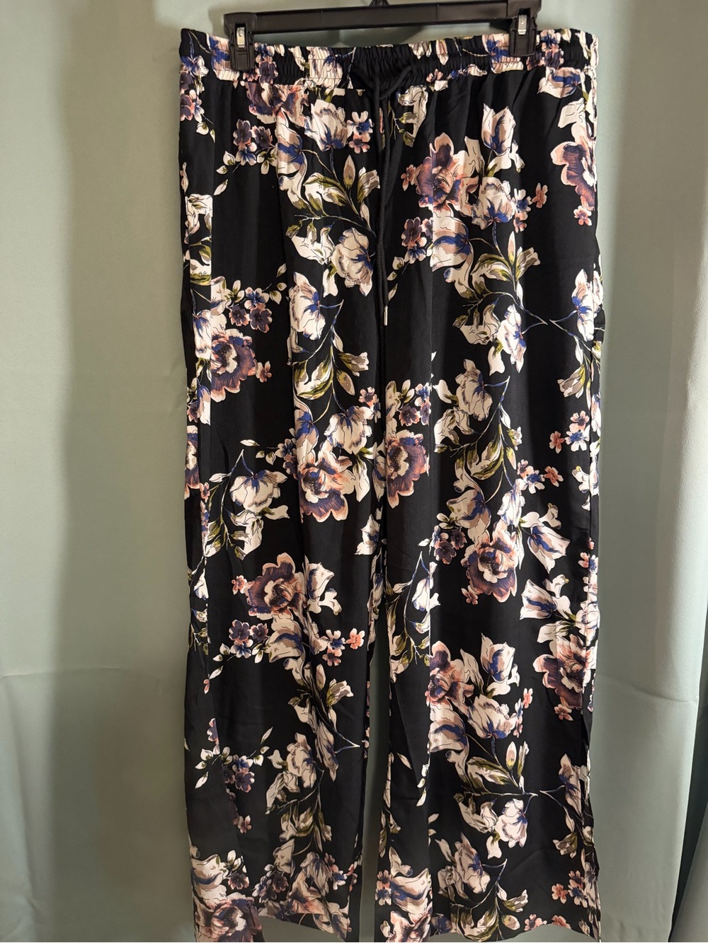 Hayden Black Wide-Leg Floral Lounge Pants